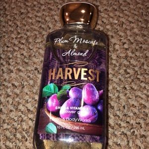 Plum Moscato & Almond Harvest body wash